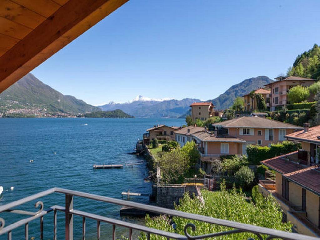 Appartamento Vista Lago - Betta Lezzeno Bagian luar foto