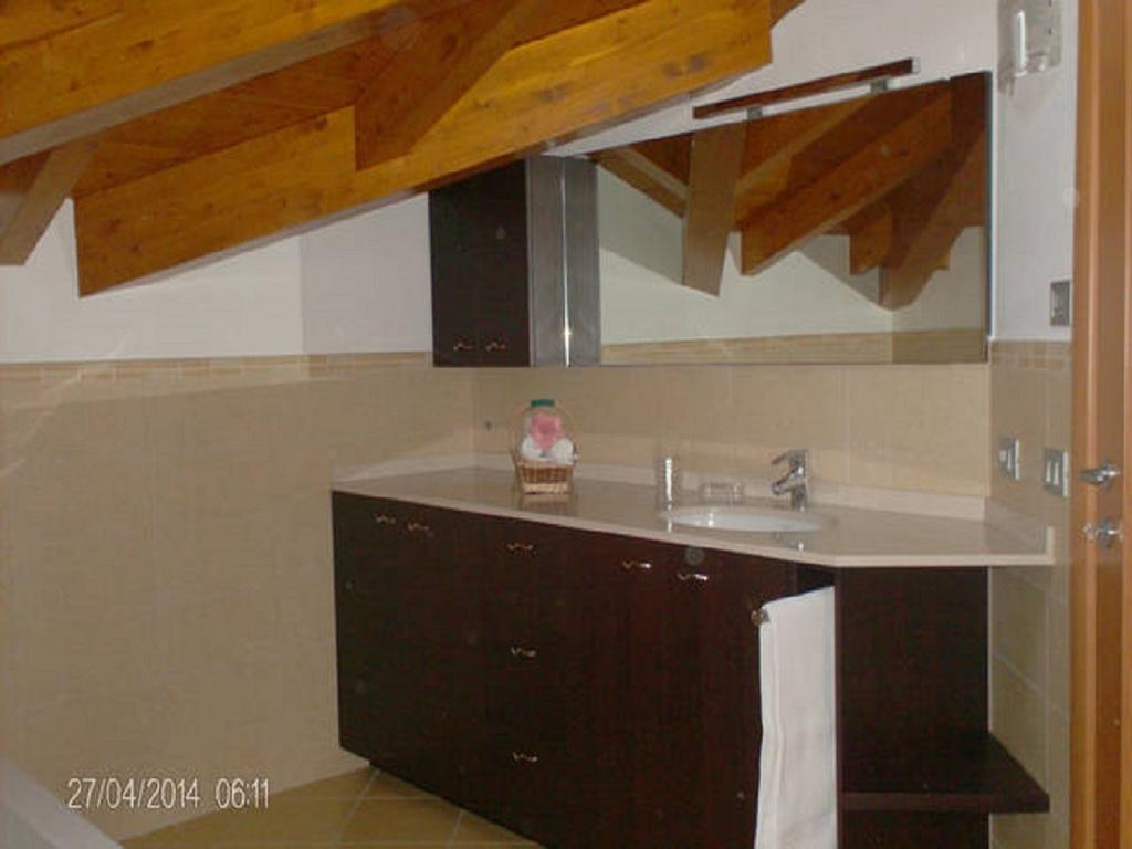 Appartamento Vista Lago - Betta Lezzeno Bagian luar foto